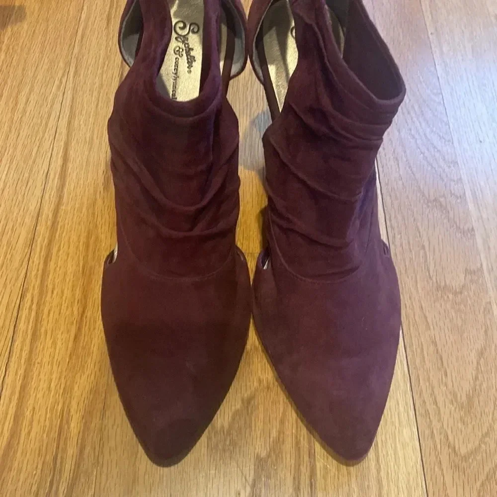 Seychelles x Corey Lynn Calter collab burgundy heels pointed, open areas sz 10